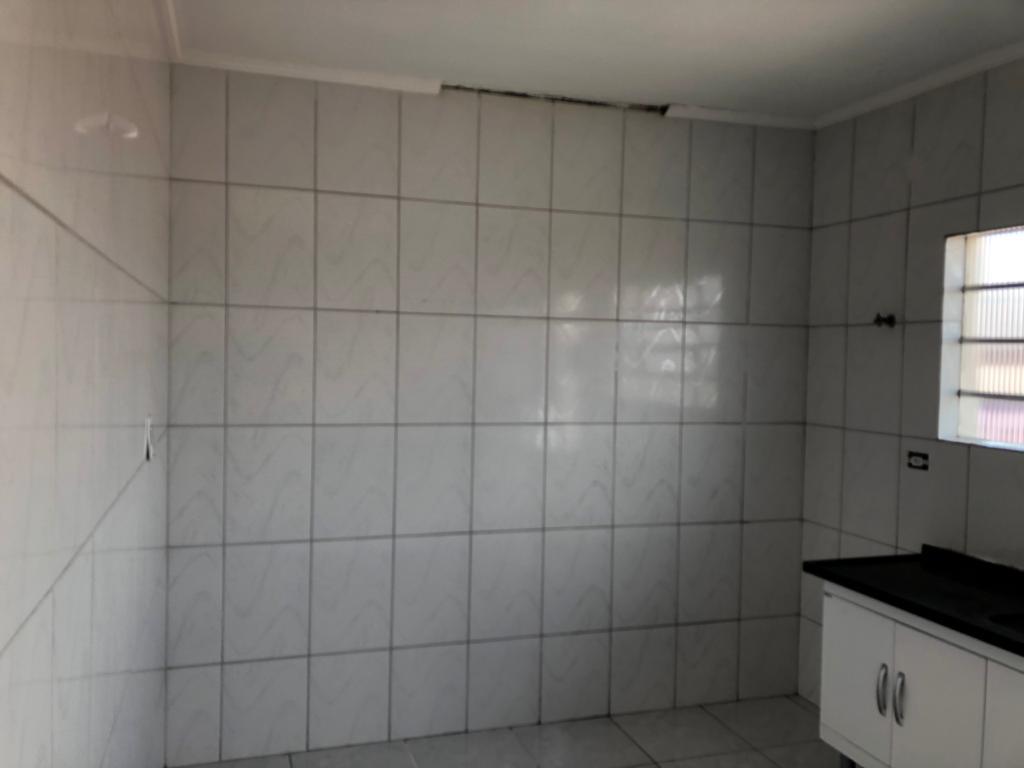 Casa à venda com 2 quartos, 90m² - Foto 6