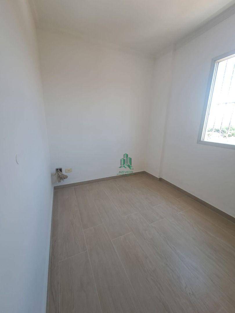 Apartamento para alugar com 3 quartos, 76m² - Foto 12