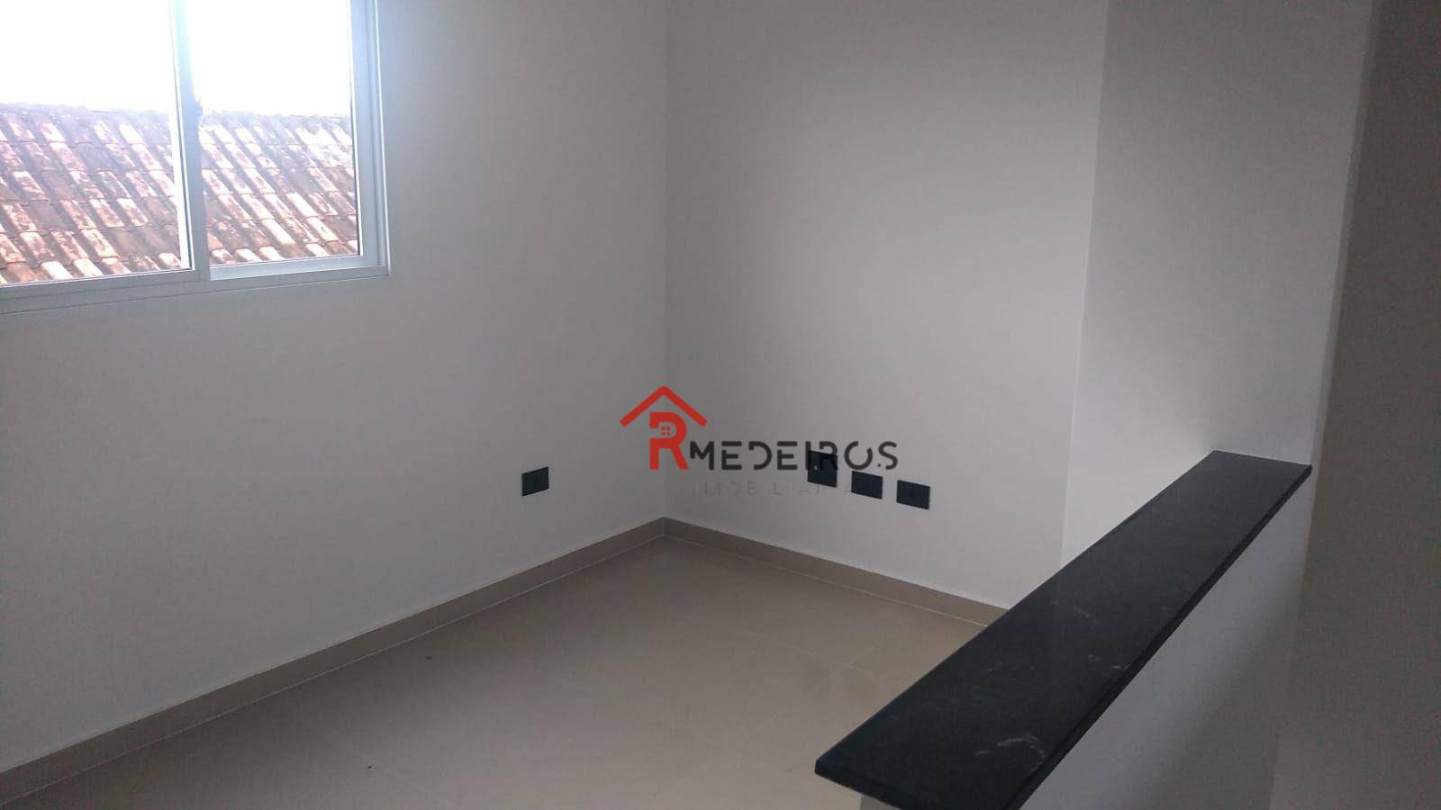 Casa à venda com 2 quartos, 100m² - Foto 4