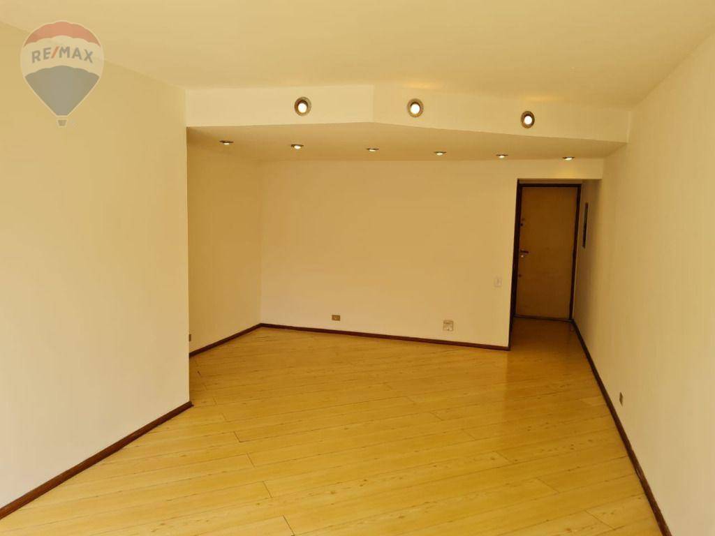 Apartamento à venda com 3 quartos, 112m² - Foto 1