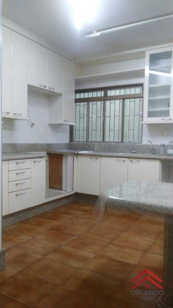 Apartamento à venda com 4 quartos, 203m² - Foto 4