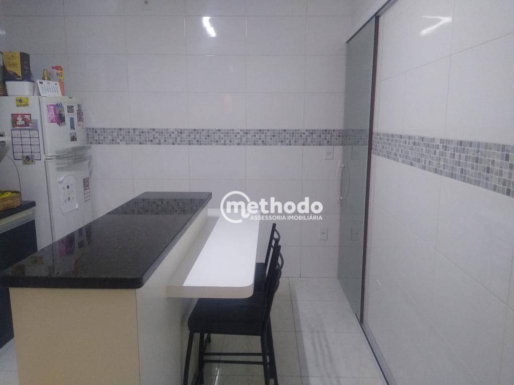 Casa à venda com 3 quartos, 180m² - Foto 4