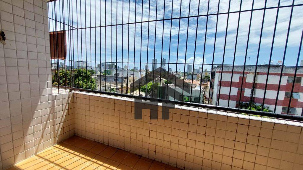 Apartamento à venda com 3 quartos, 96m² - Foto 4