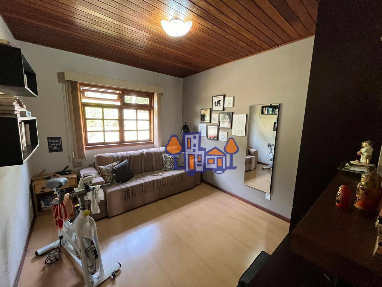 Casa à venda com 4 quartos, 229m² - Foto 13