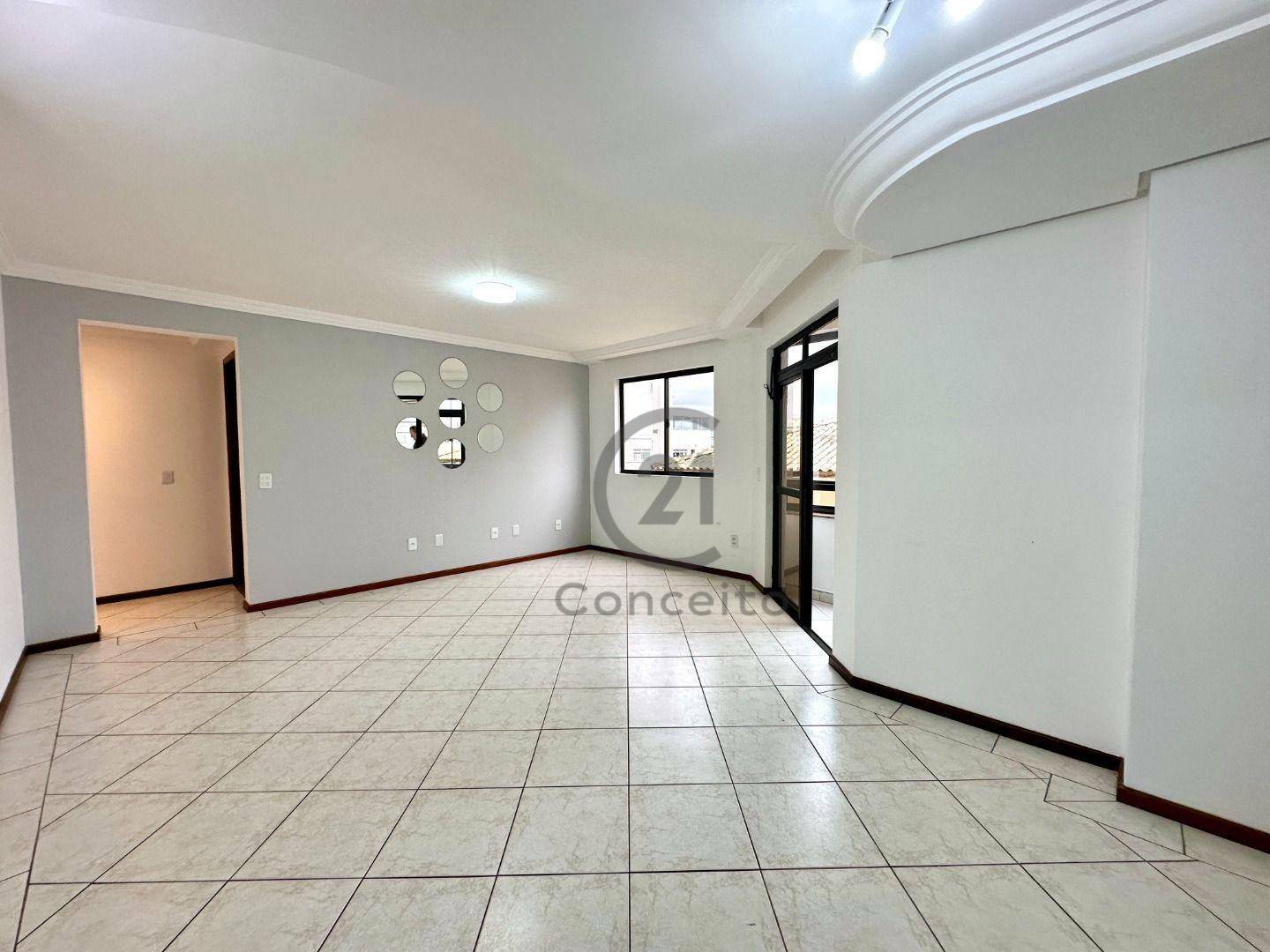 Apartamento à venda com 3 quartos, 212m² - Foto 5