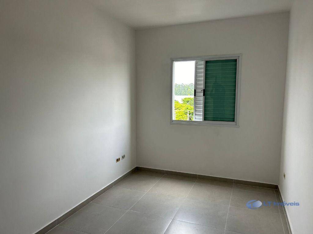 Apartamento à venda com 3 quartos - Foto 8