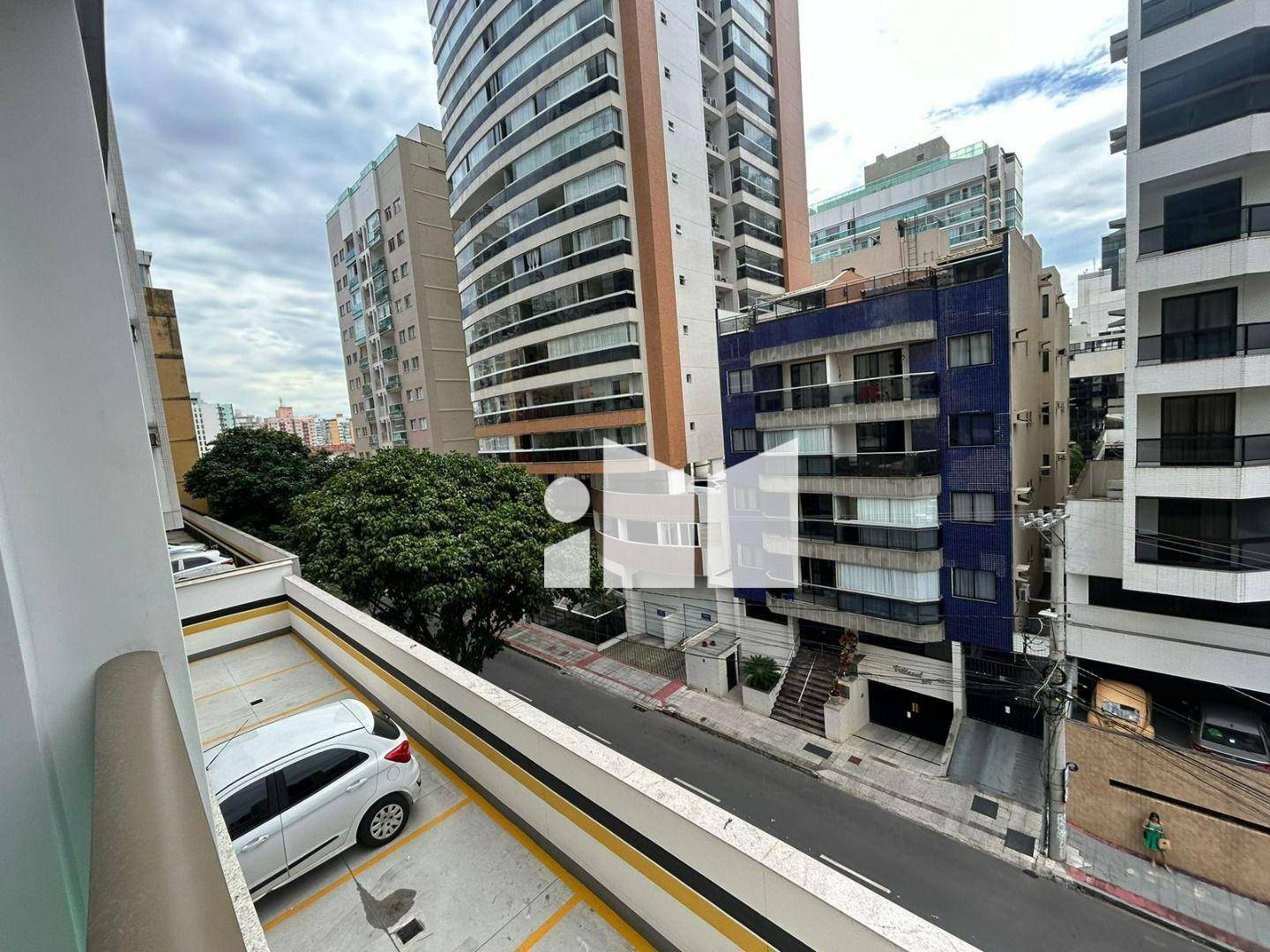 Apartamento à venda com 3 quartos, 100m² - Foto 4