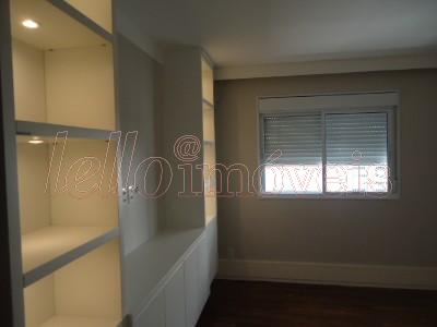 Apartamento para alugar com 3 quartos, 180m² - Foto 10