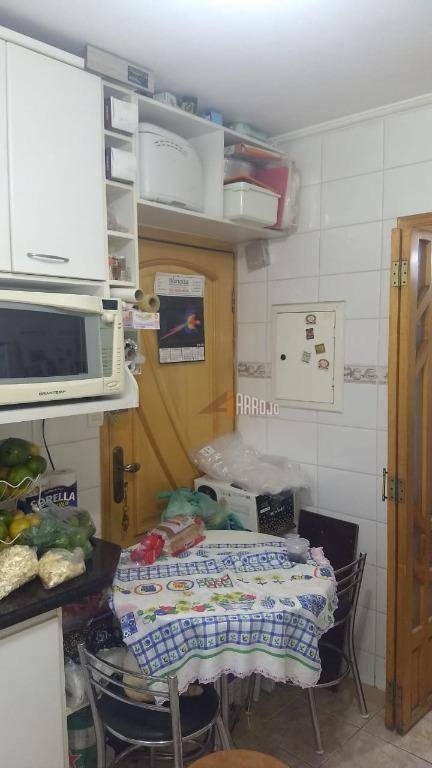 Apartamento à venda com 3 quartos, 77m² - Foto 11