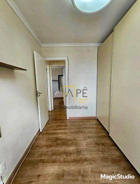 Apartamento para alugar com 3 quartos, 86m² - Foto 11