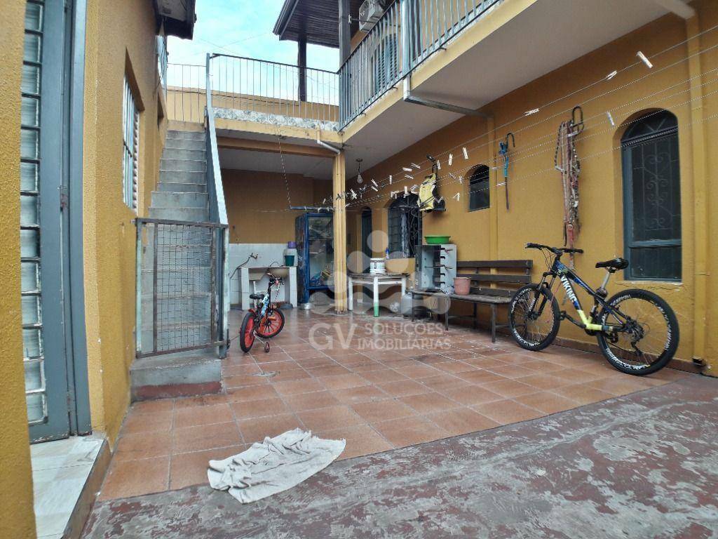 Casa à venda com 3 quartos, 235m² - Foto 22