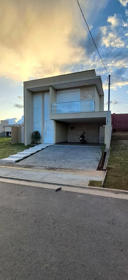 Casa de Condomínio à venda com 4 quartos, 260m² - Foto 3