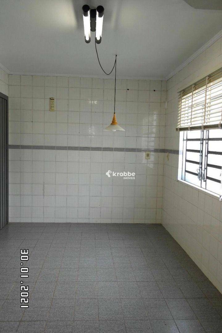 Casa à venda com 3 quartos, 290m² - Foto 6