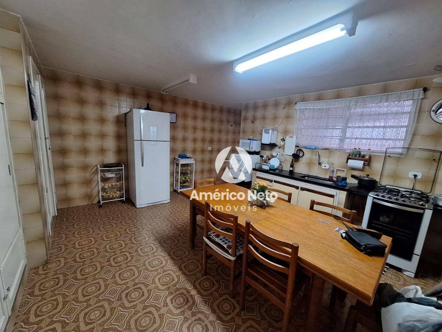 Casa à venda e aluguel com 3 quartos, 300m² - Foto 34