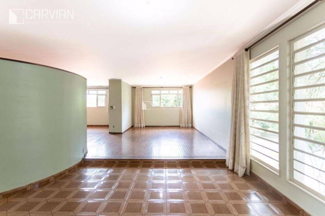 Casa à venda com 2 quartos, 378m² - Foto 7