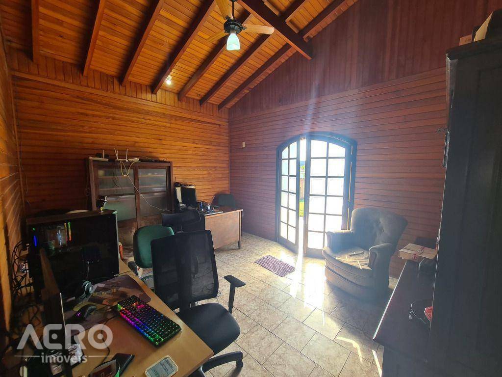 Chácara à venda com 3 quartos, 300m² - Foto 13