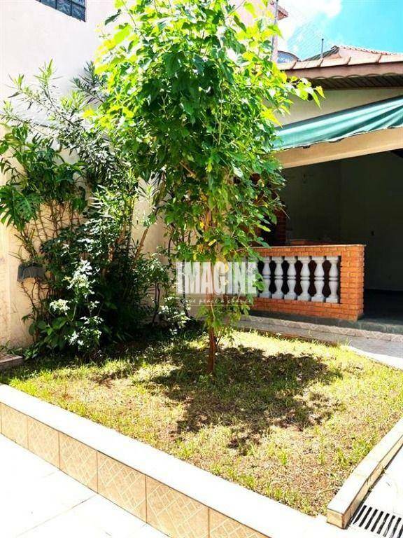 Sobrado à venda com 4 quartos, 130m² - Foto 11