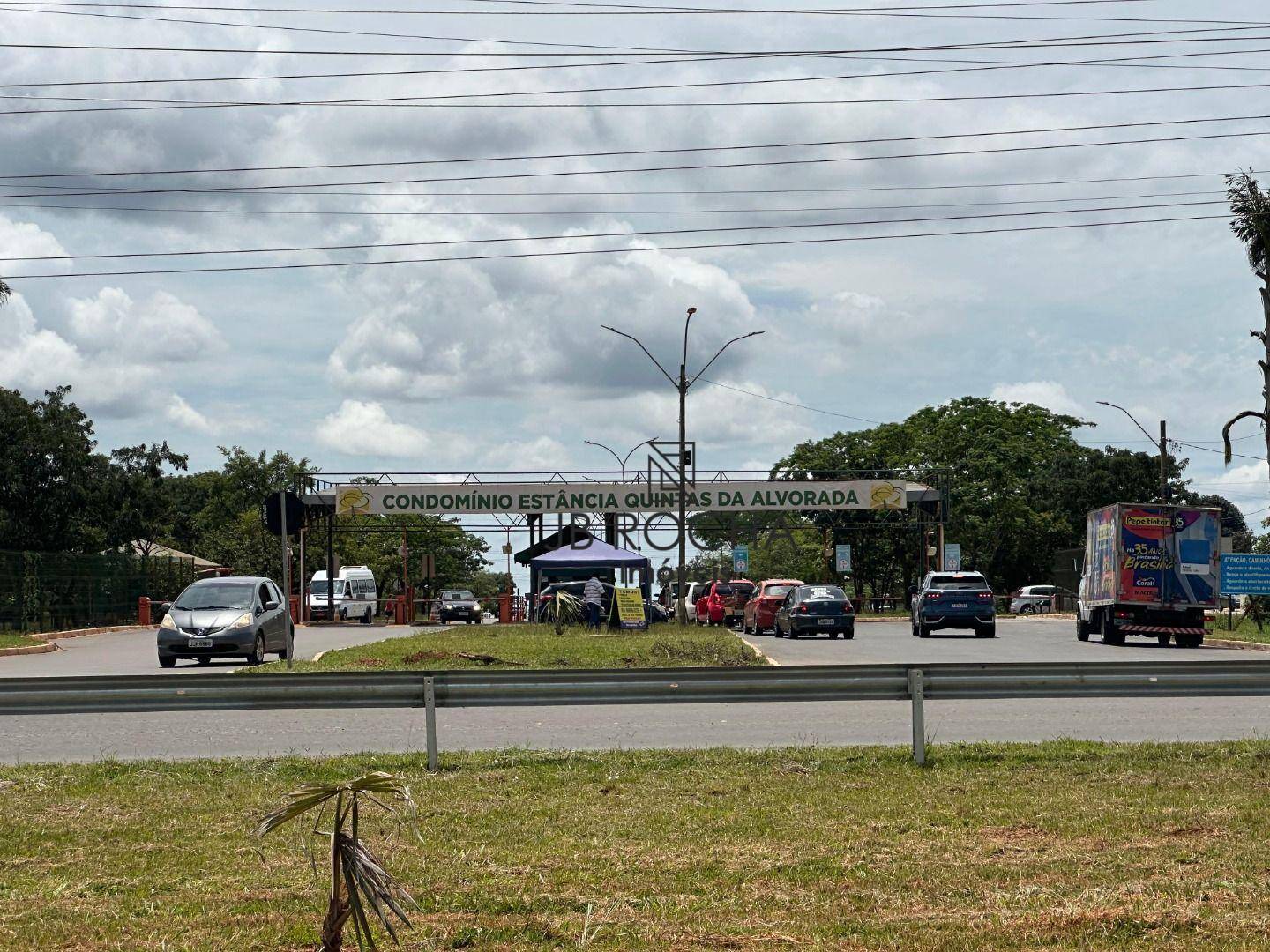 Loteamento e Condomínio, 560 m² - Foto 1