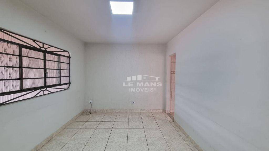 Casa à venda com 2 quartos, 107m² - Foto 4