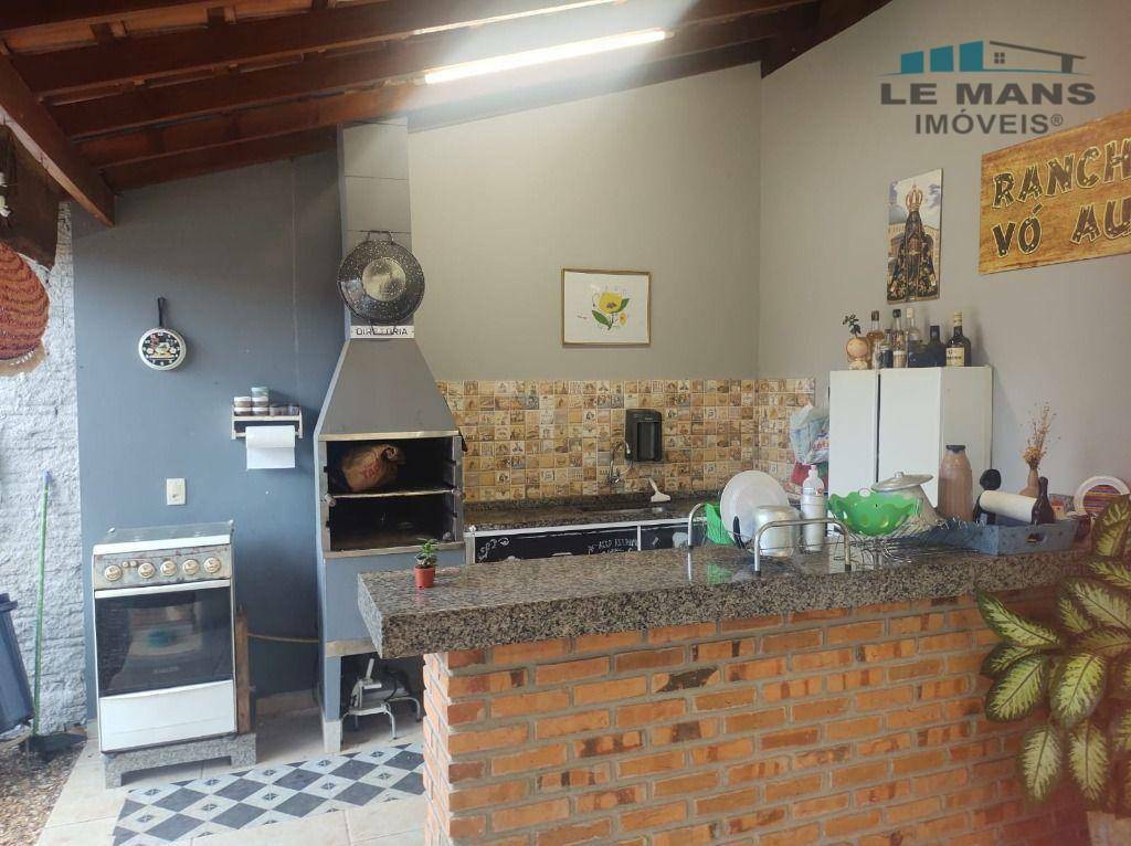 Casa à venda com 2 quartos, 200m² - Foto 12