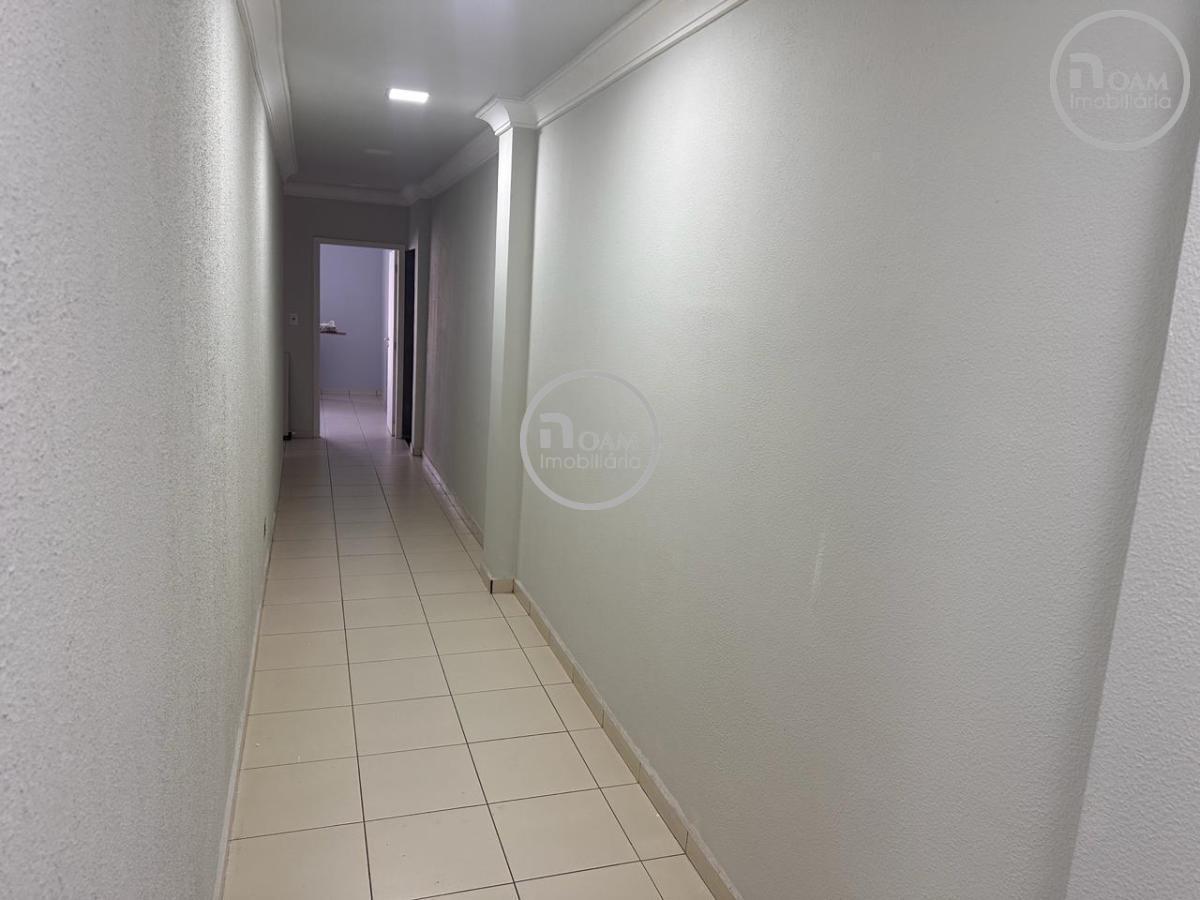 Casa para alugar com 3 quartos, 560m² - Foto 35