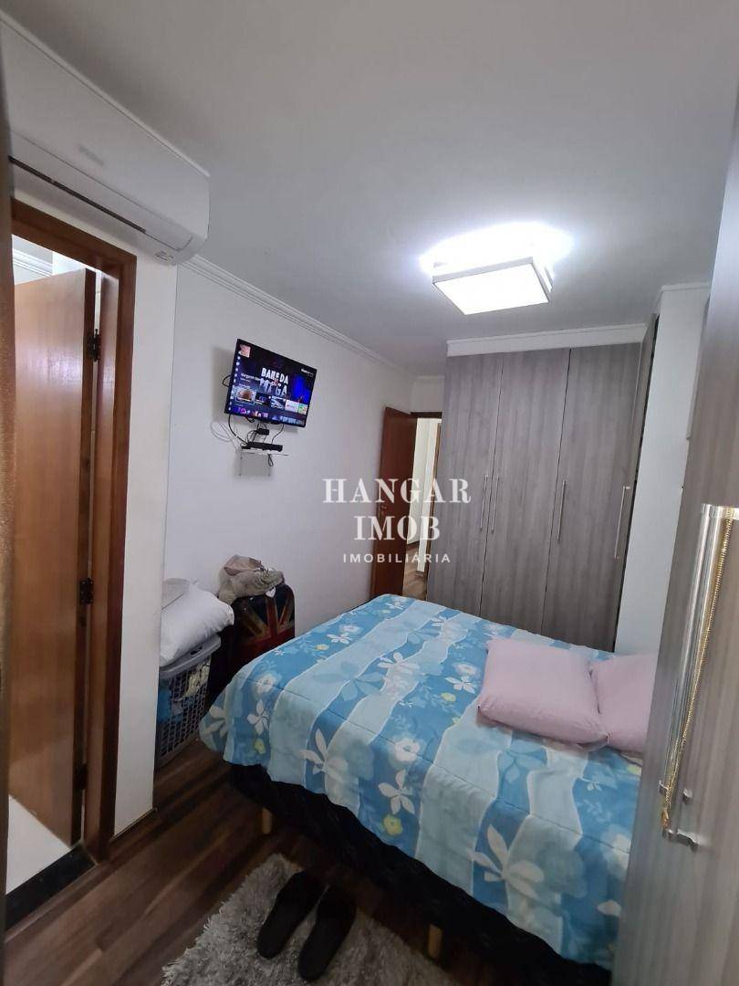 Casa à venda com 3 quartos, 150m² - Foto 14