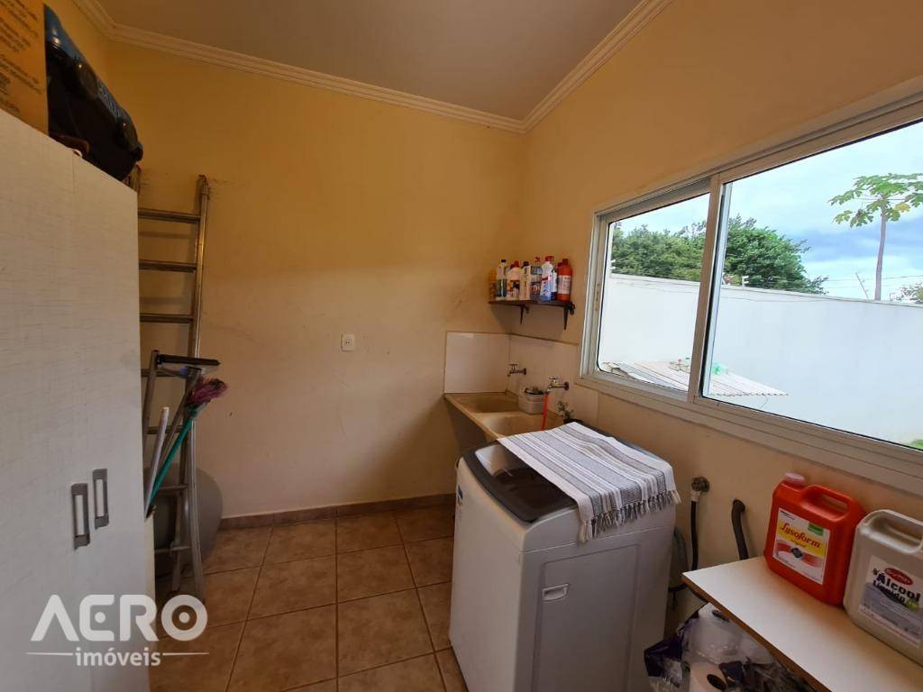 Casa à venda com 3 quartos, 275m² - Foto 31