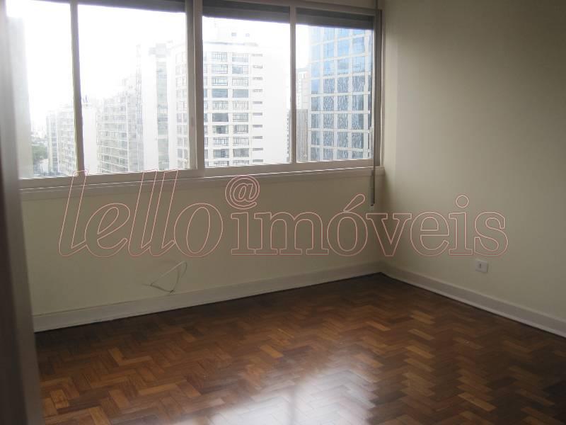 Apartamento para alugar com 2 quartos, 117m² - Foto 12