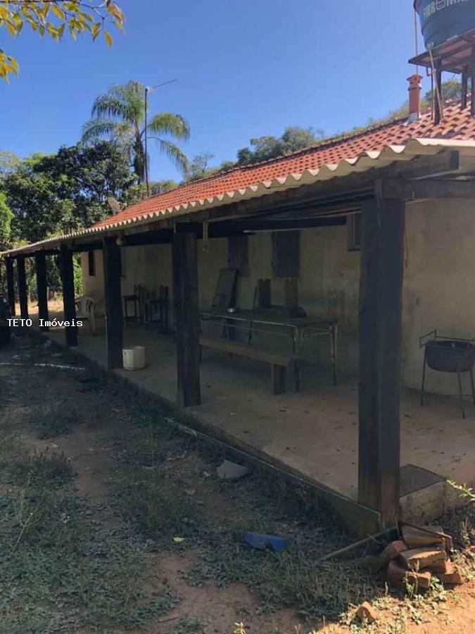 Fazenda à venda com 2 quartos, 3000m² - Foto 11