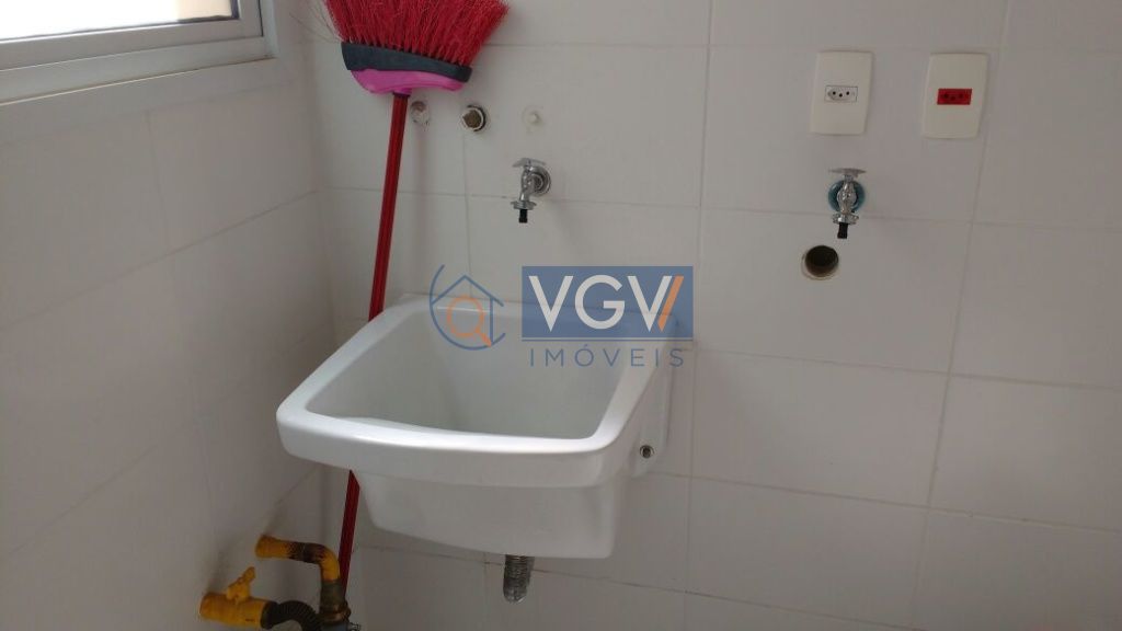 Apartamento à venda com 3 quartos, 90m² - Foto 15