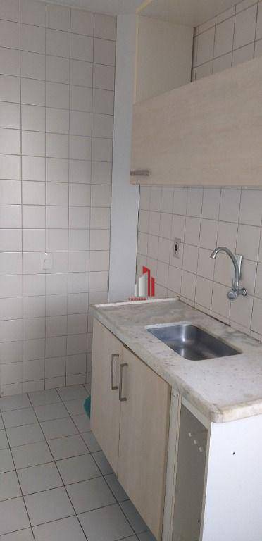 Apartamento à venda com 2 quartos, 57m² - Foto 16