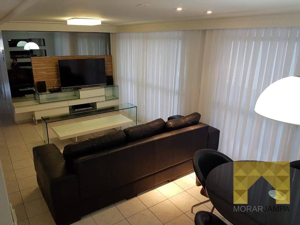 Apartamento à venda com 3 quartos, 150m² - Foto 2