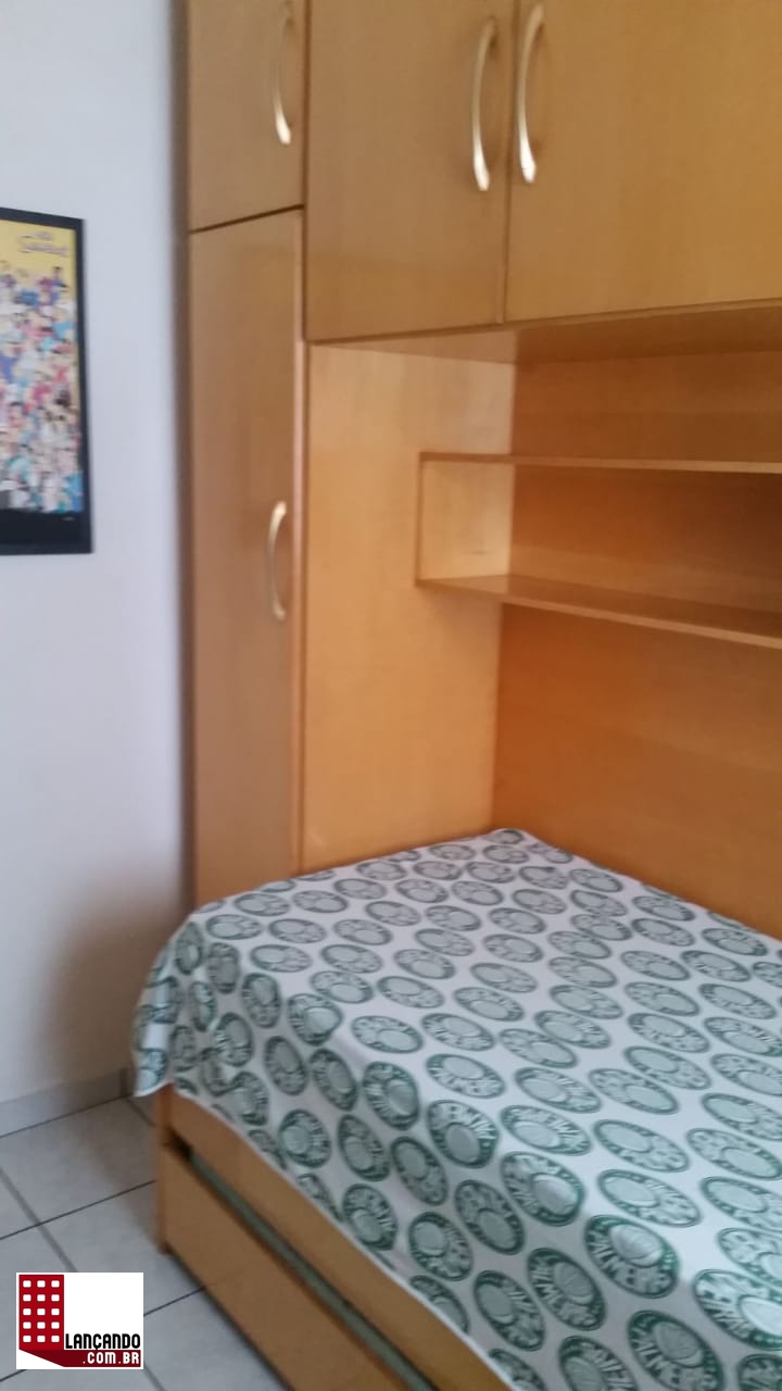 Apartamento à venda com 3 quartos, 167m² - Foto 2