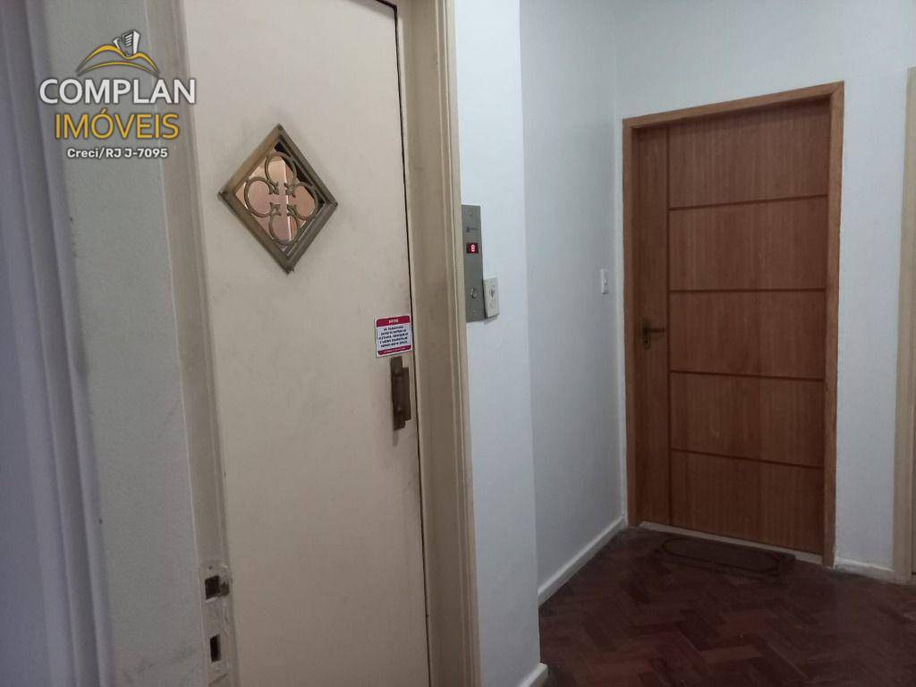 Apartamento à venda com 3 quartos, 123m² - Foto 6