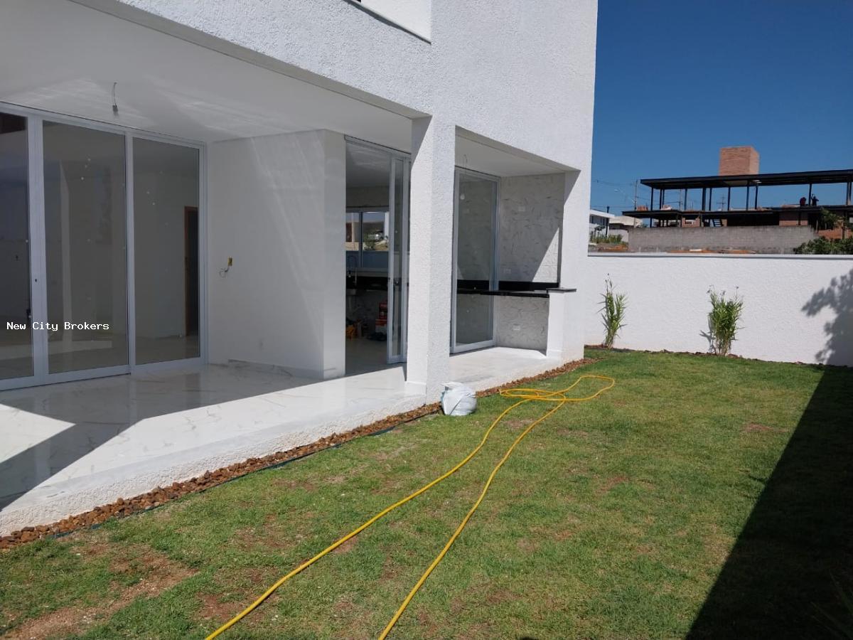 Sobrado à venda com 3 quartos, 300m² - Foto 17