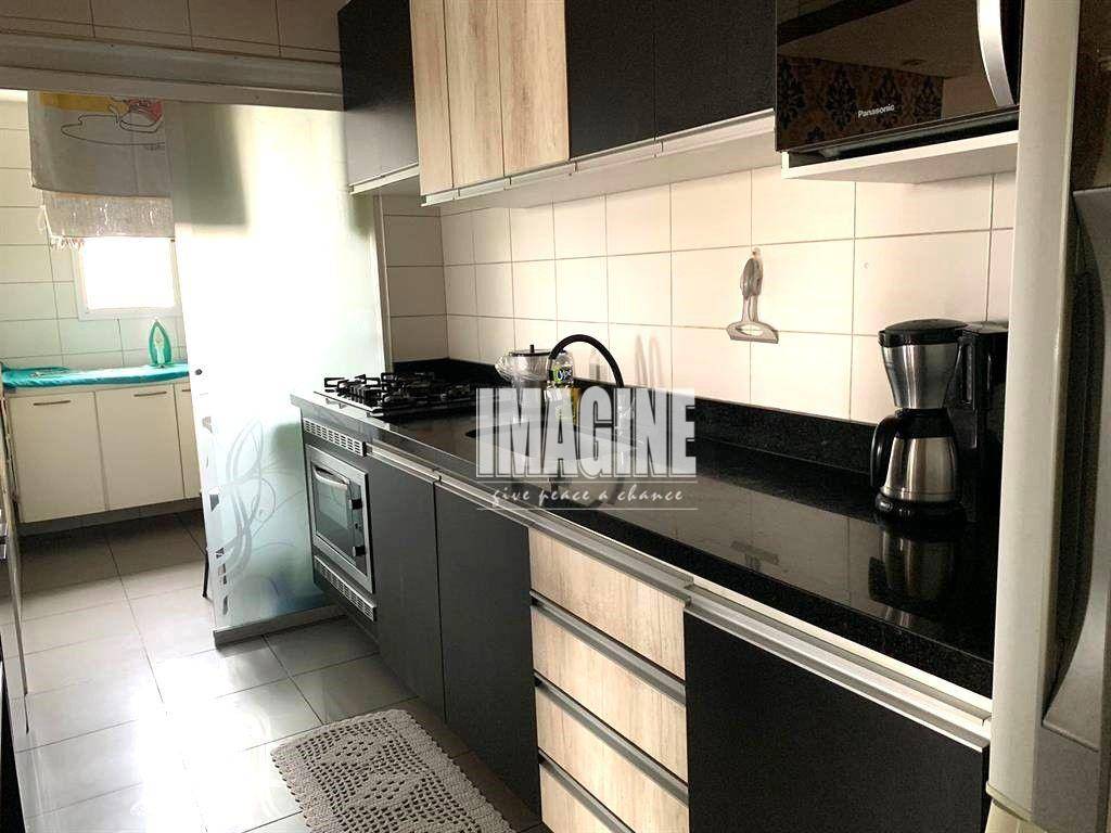 Apartamento à venda com 3 quartos, 100m² - Foto 8