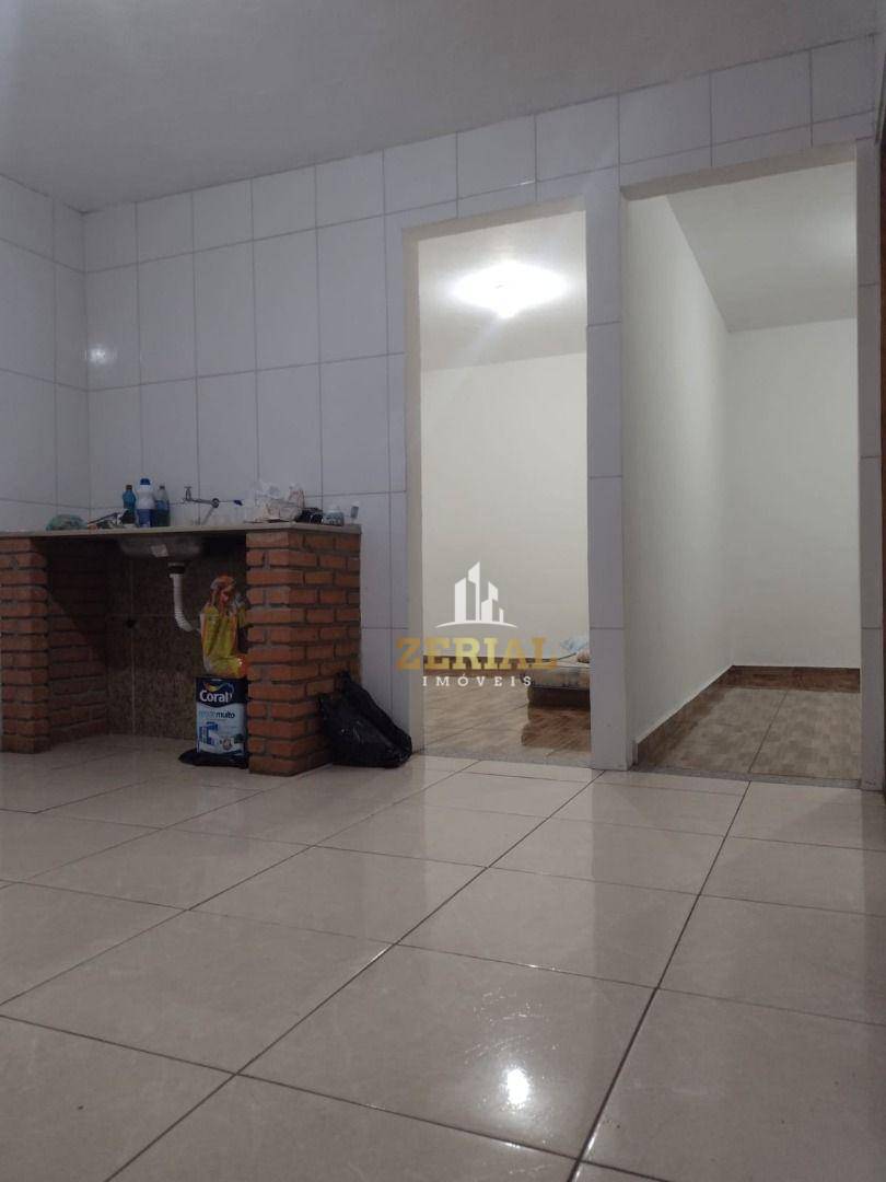 Casa à venda com 3 quartos, 114m² - Foto 1