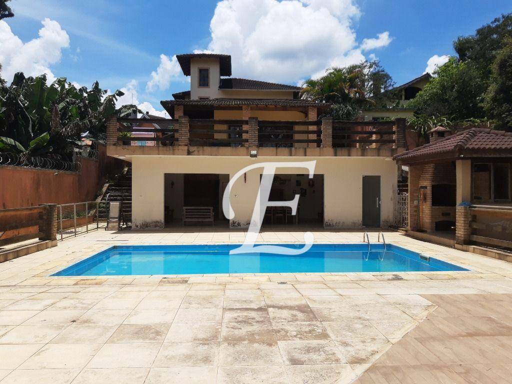 Casa à venda com 4 quartos, 500m² - Foto 1