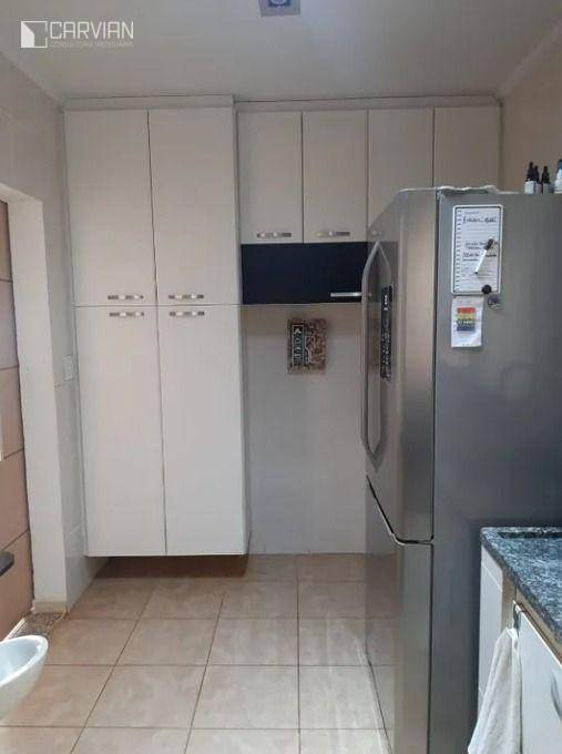 Casa à venda com 4 quartos, 200m² - Foto 8