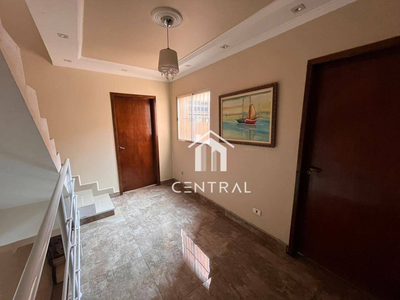 Sobrado à venda com 3 quartos, 250m² - Foto 2