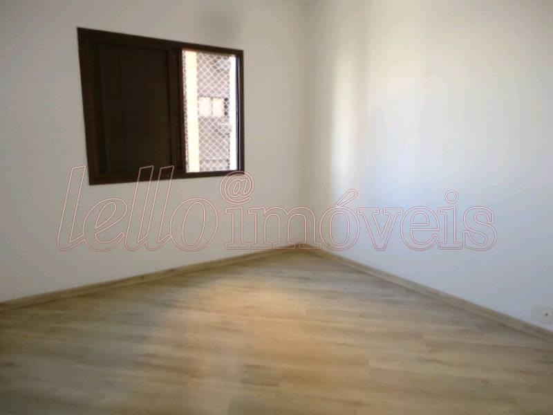 Apartamento para alugar com 4 quartos, 142m² - Foto 12