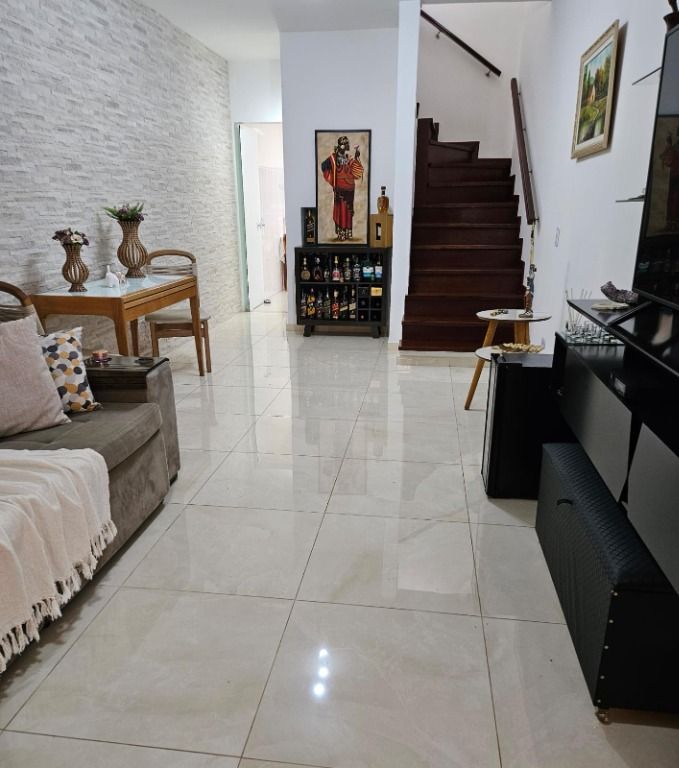 Sobrado à venda com 2 quartos, 190m² - Foto 7