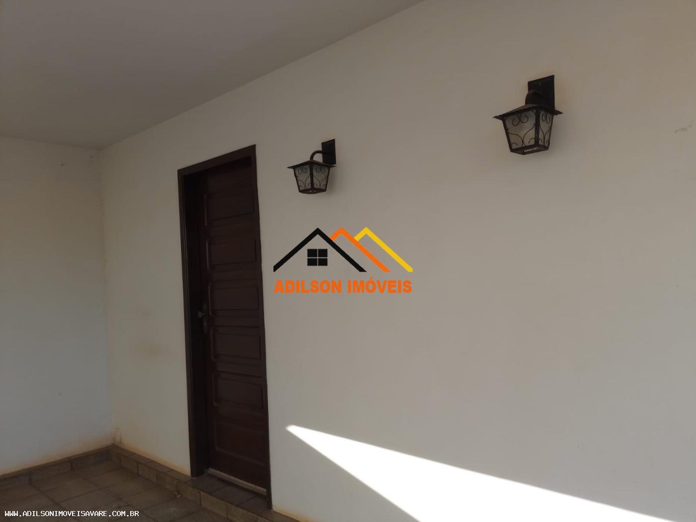 Casa à venda com 2 quartos, 300m² - Foto 4