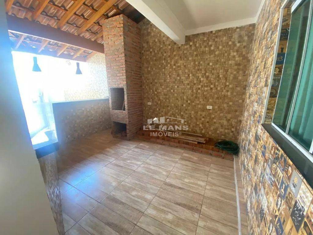 Casa à venda com 3 quartos, 200m² - Foto 4