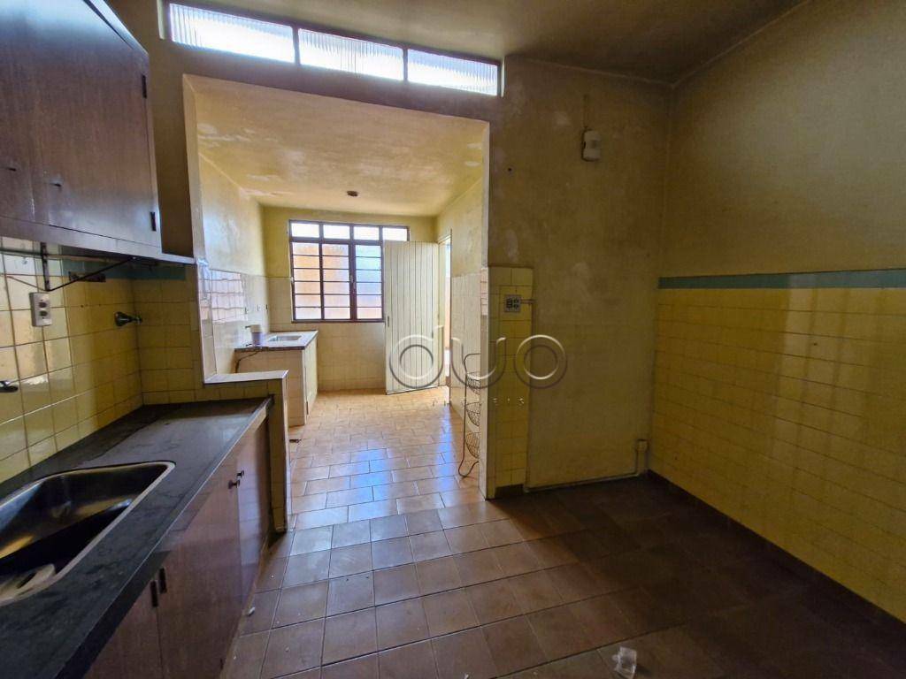 Casa à venda com 5 quartos, 205m² - Foto 24