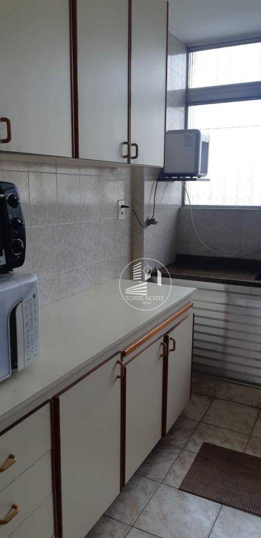 Apartamento à venda com 2 quartos, 70m² - Foto 9