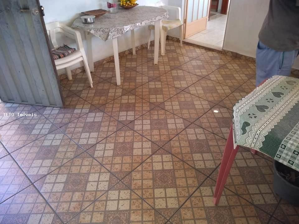 Fazenda à venda com 2 quartos, 900m² - Foto 9