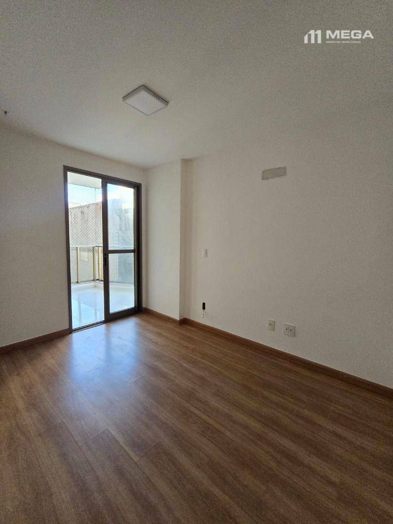 Apartamento à venda com 3 quartos, 101m² - Foto 17