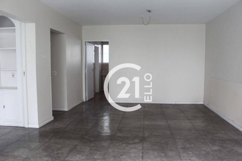 Apartamento à venda com 3 quartos, 150m² - Foto 6