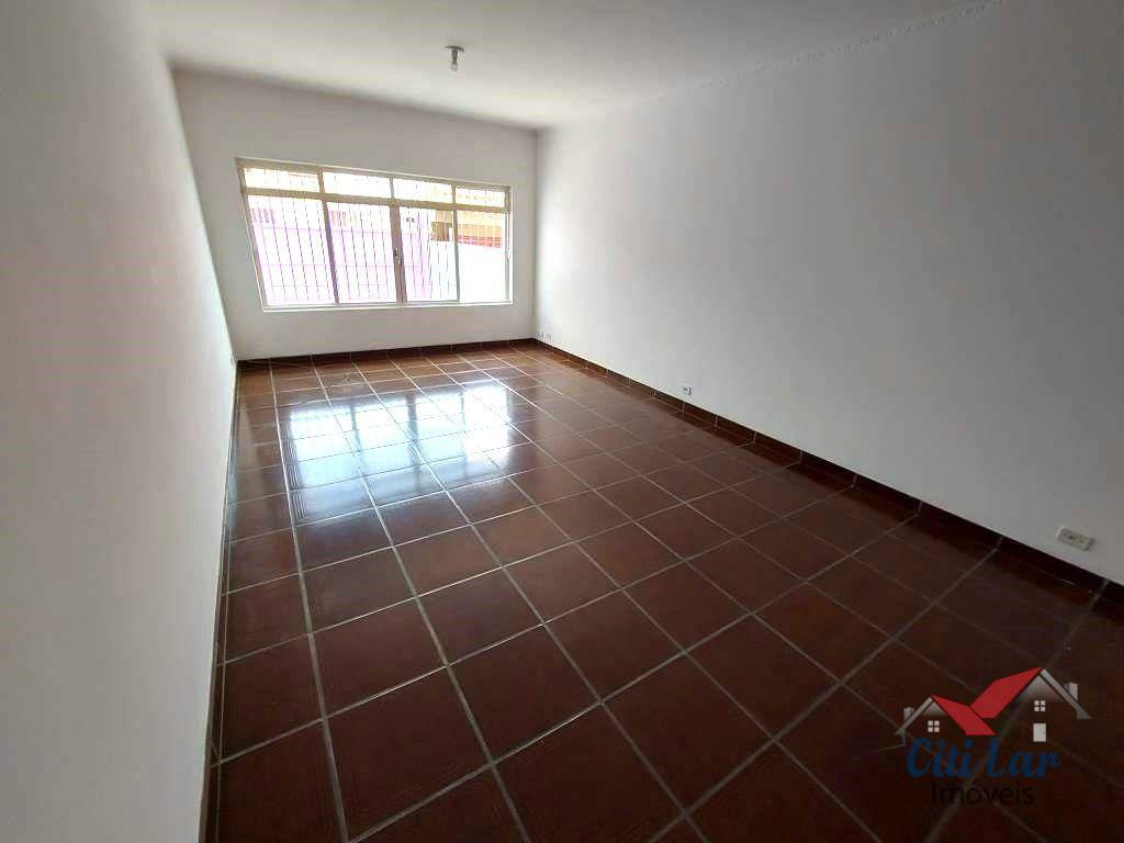 Sobrado à venda e aluguel com 3 quartos, 250m² - Foto 2